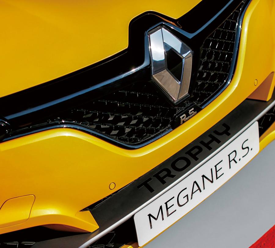 Детали экстерьера Renault Megane R.S. Trophy 2018 года  (JP) (фото 20 из 34)